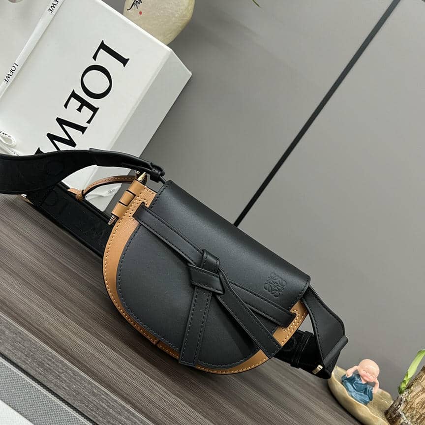 0022-Gate Saddle Bag